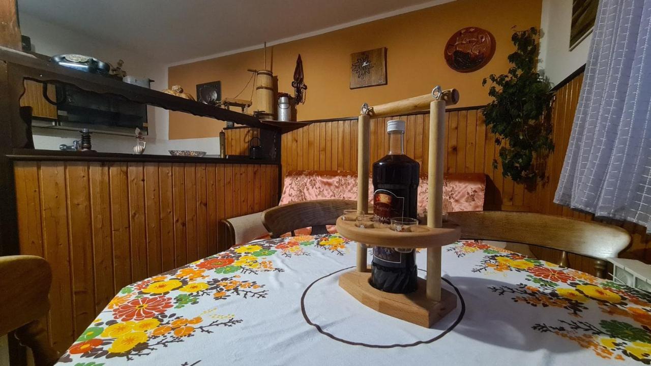 Apartman Stimac Църни Луг Екстериор снимка