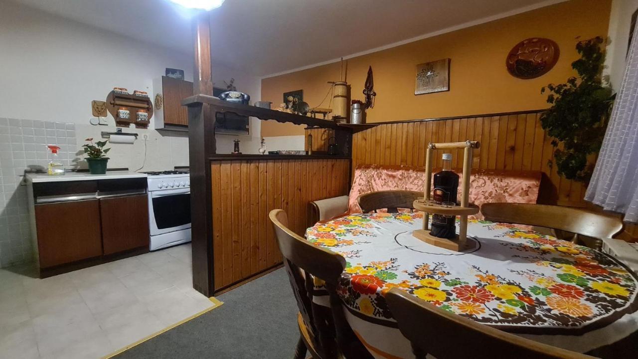 Apartman Stimac Църни Луг Екстериор снимка